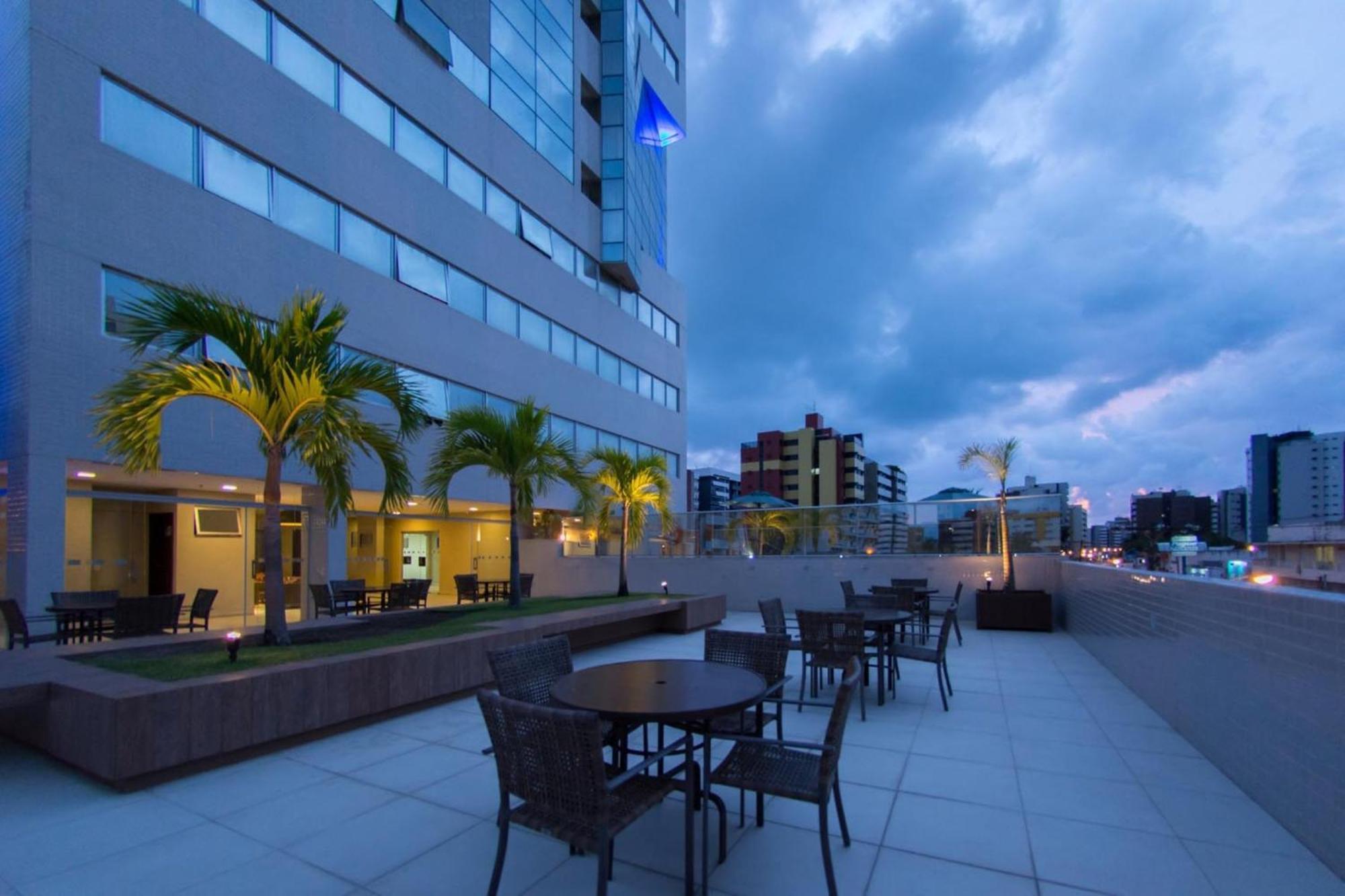 Hilton Garden Inn Maceio Экстерьер фото